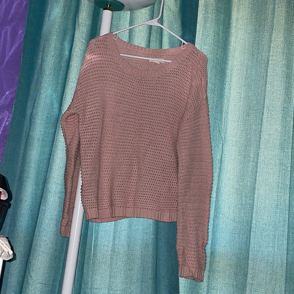 •pink sweater•